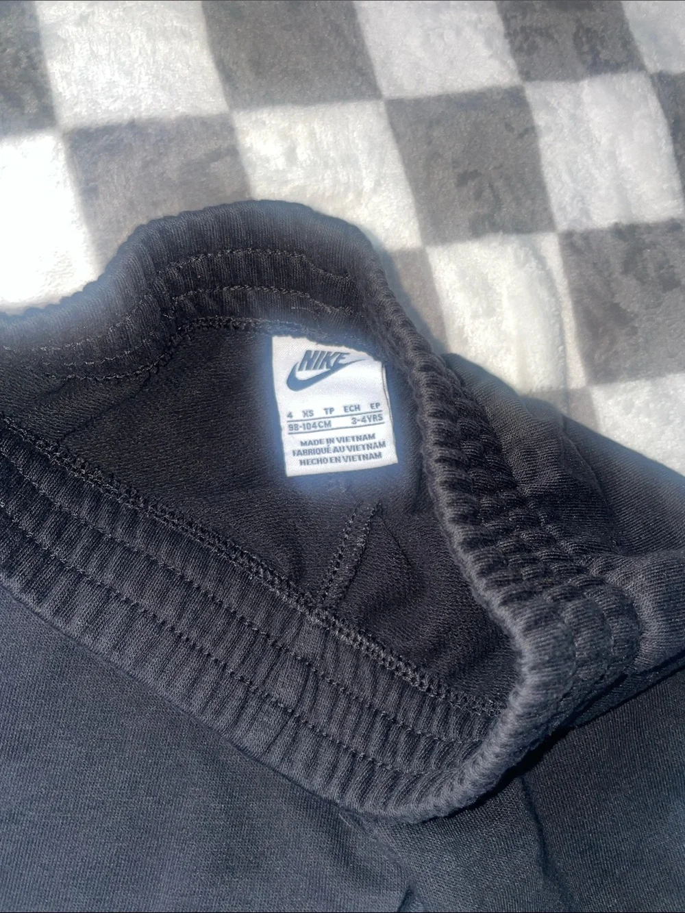 Nike Blackish Kids DRI-FIT Sweatpants and cotton black shorts size 4